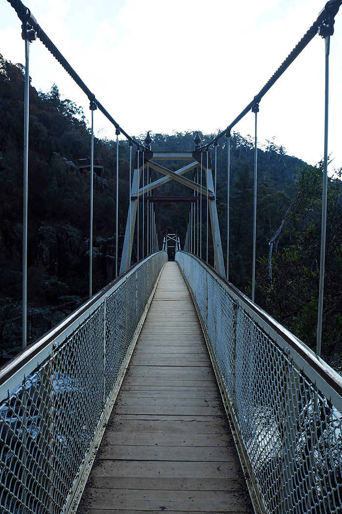 cataract-gorge-suspension-bridge
